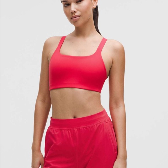 Lululemon Ultralu Square-Neck Workout Bra *Medium Support B/C Cup
